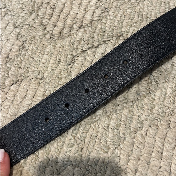 Gucci Black Leather Belt/Authentic - Picture 8 of 10